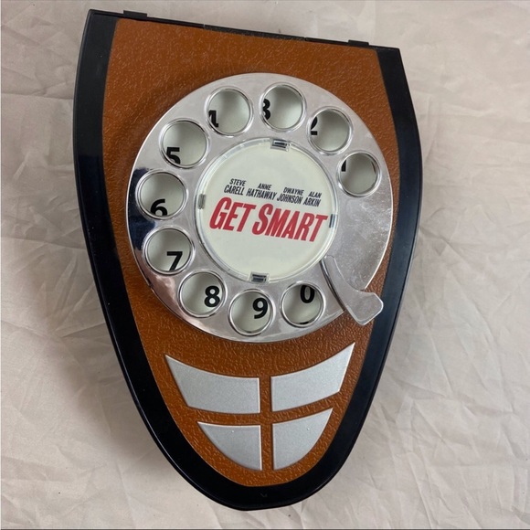 Get Smart 2 dvd spy shoe collectors rotary phone set - Picture 4 of 7
